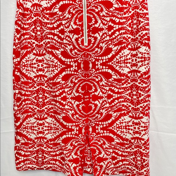 Soft Tart stretchy contemporary slit skirt - Picture 3 of 4